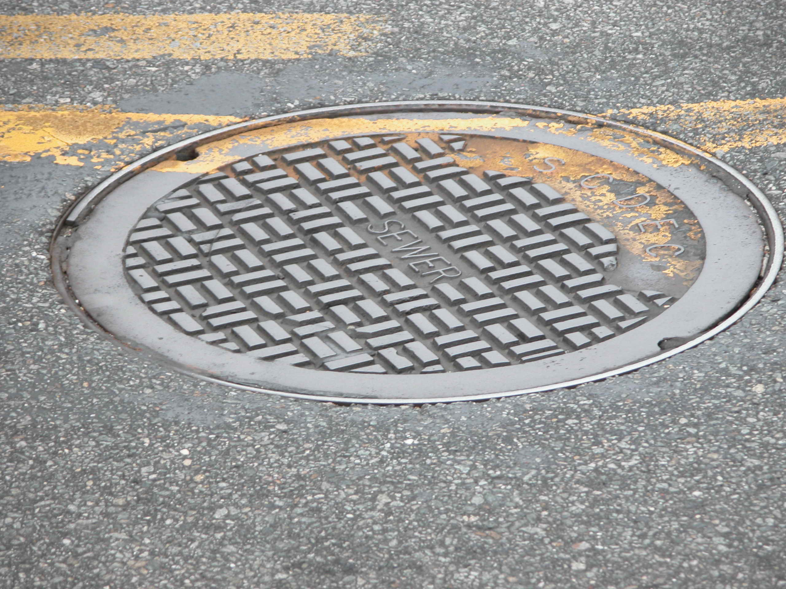 Почему канализационный люк. Manhole Cover. Vented Manhole Cover NY. Manhole Cover d315. Pac-Manhole Cover.